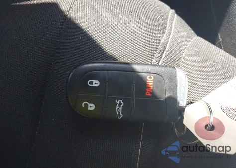 2013 Dodge Dart Limited z USA, uszkodzony, nr VIN 1C3CDFCA5DD132909